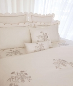 Королевское элитное постельное белье Джульетта Белый от Catherine Denoual Maison