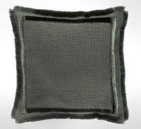   Deluxe.  Congo Ebony  
