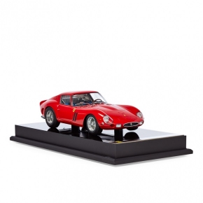   Deluxe. FERRARI 250 GTO    Ralph Lauren