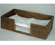        ,   .  Rattan    -  