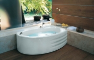 . Jacuzzi    Aulica