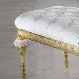 . Bath Pouff  банкетка Пуф кожаный белый с золотым декором кристалл Swarovski